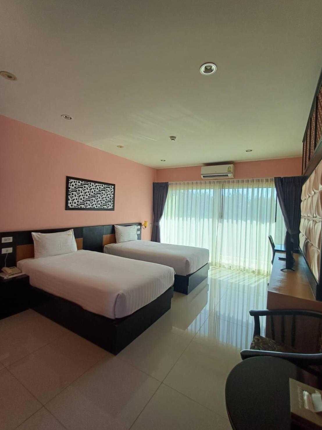 Phuket Chinoinn-Shaplus Certified Экстерьер фото